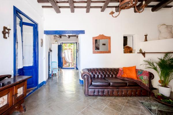 #14082 - Little Vine | Holiday Rentals | Hello Homes Sitges