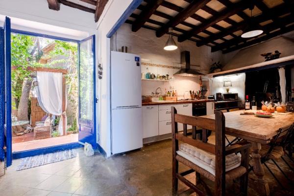 #14090 - Little Vine | Holiday Rentals | Hello Homes Sitges