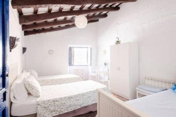 #14093 - Little Vine | Holiday Rentals | Hello Homes Sitges