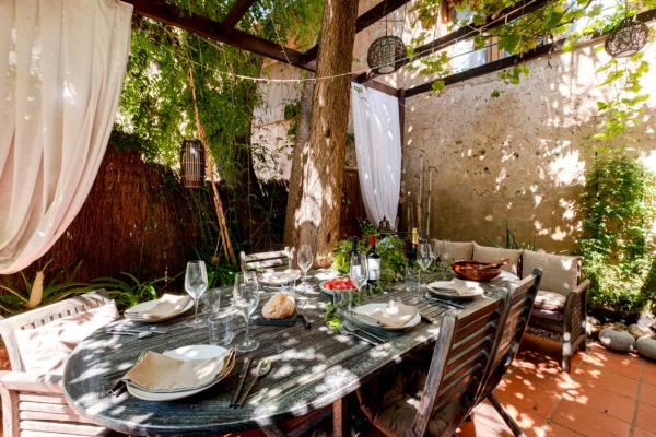 #14116 - Little Vine | Holiday Rentals | Hello Homes Sitges
