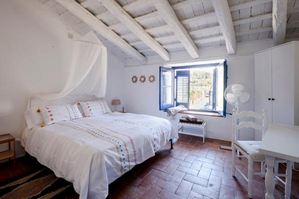 #14118 - Little Vine | Holiday Rentals | Hello Homes Sitges