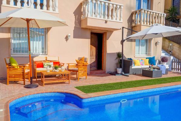#14229 - Ohana House | Holiday Rentals | Hello Homes Sitges