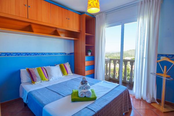 #14234 - Ohana House | Holiday Rentals | Hello Homes Sitges