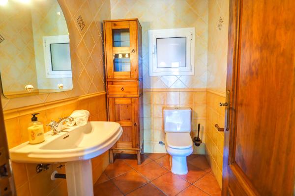 #14240 - Ohana House | Holiday Rentals | Hello Homes Sitges