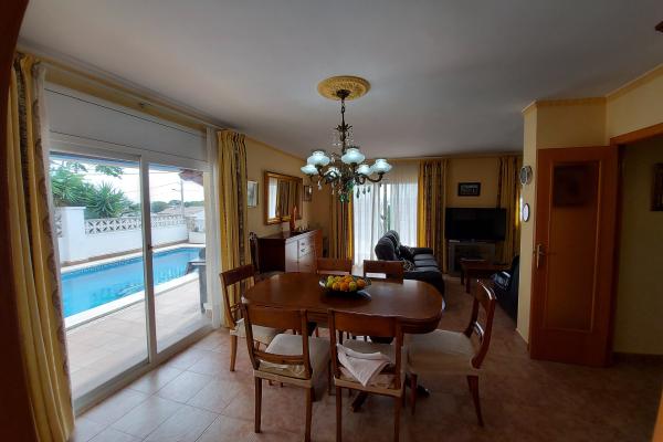 #14294 - Villa Emperor | Ferieudlejning | Hello Homes Sitges