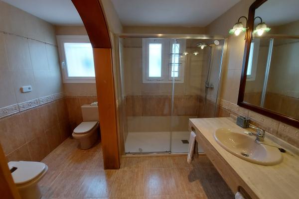 #14298 - Villa Emperor | Ferieudlejning | Hello Homes Sitges
