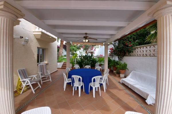 #14300 - Villa Emperor | Ferieudlejning | Hello Homes Sitges