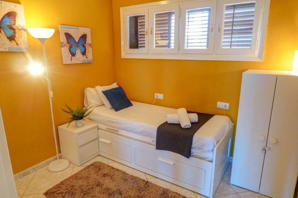 Modern, Well-Appointed Room