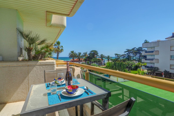  - Mediterraneo Seaview Apartment