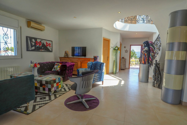 #14558 - Villa Talaya | Holiday Rentals | Hello Homes Sitges