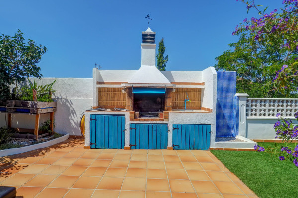 #14573 - Villa Talaya | Holiday Rentals | Hello Homes Sitges