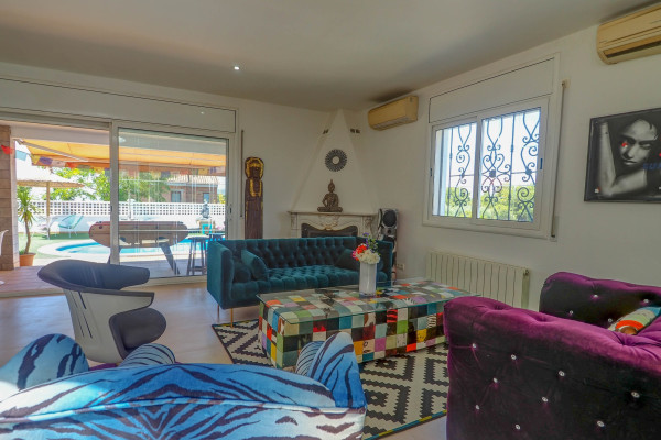 #14574 - Villa Talaya | Holiday Rentals | Hello Homes Sitges