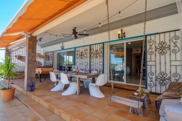 #14579 - Villa Talaya | Holiday Rentals | Hello Homes Sitges