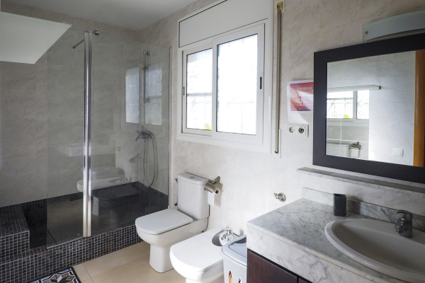 #14588 - Villa Talaya | Holiday Rentals | Hello Homes Sitges