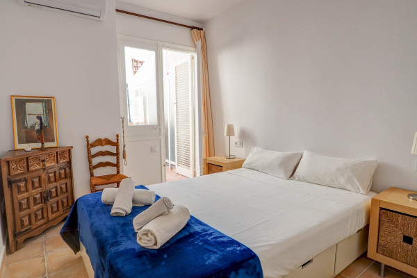 Modern, Well-Appointed Room