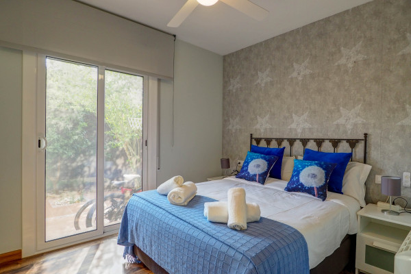 Modern, Well-Appointed Room
