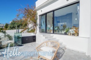 #15525 - Malvasia Luxury Loft with Sea Views | Ferieudlejning | Hello Homes Sitges