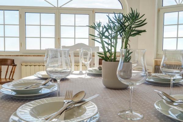 #15717 - Malvasia Family Sea View Apartment | Ferieudlejning | Hello Homes Sitges