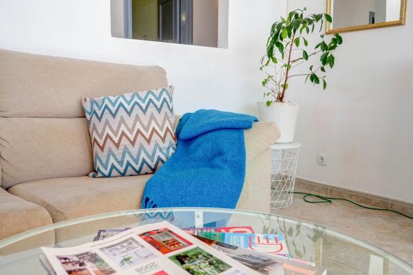 #15729 - Malvasia Family Sea View Apartment | Ferieudlejning | Hello Homes Sitges