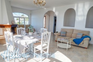 #15810 - Villa Malvasia with Sea Views | Affitto Vacanze | Hello Homes Sitges