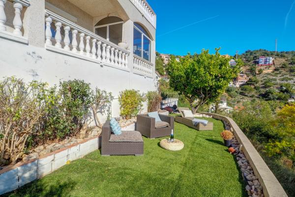 #15873 - Malvasia Family Sea View Apartment | Ferieudlejning | Hello Homes Sitges