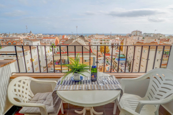#15881 - Linda Vista Oasis Penthouse | Affitto Vacanze | Hello Homes Sitges