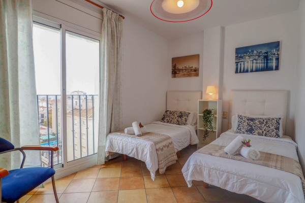 #15893 - Linda Vista Oasis Penthouse | Affitto Vacanze | Hello Homes Sitges