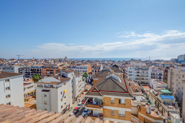 #15927 - Linda Vista Oasis Penthouse | Affitto Vacanze | Hello Homes Sitges