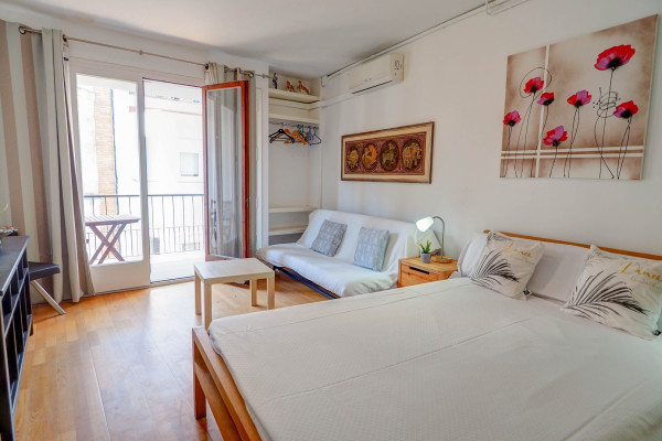 #15964 - Central Island Penthouse | Holiday Rentals | Hello Homes Sitges