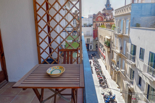 #16008 - Central Island Penthouse | Holiday Rentals | Hello Homes Sitges
