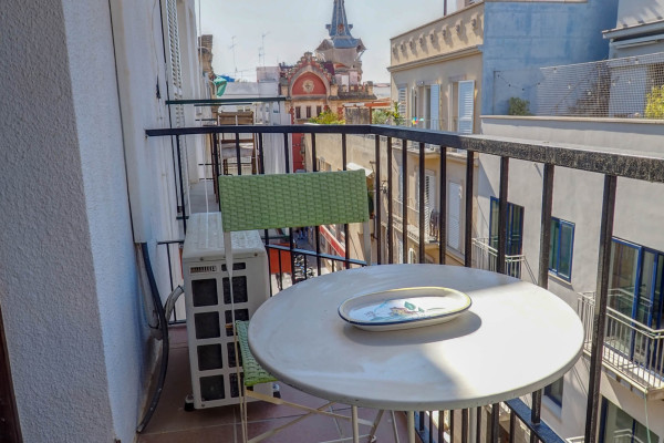 #16020 - Central Island Penthouse | Holiday Rentals | Hello Homes Sitges