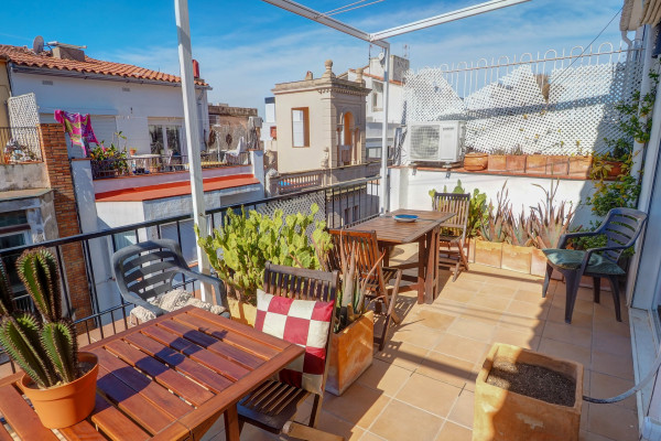 #16022 - Central Island Penthouse | Holiday Rentals | Hello Homes Sitges