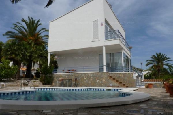 #16036 - Villa Matteo | Holiday Rentals | Hello Homes Sitges