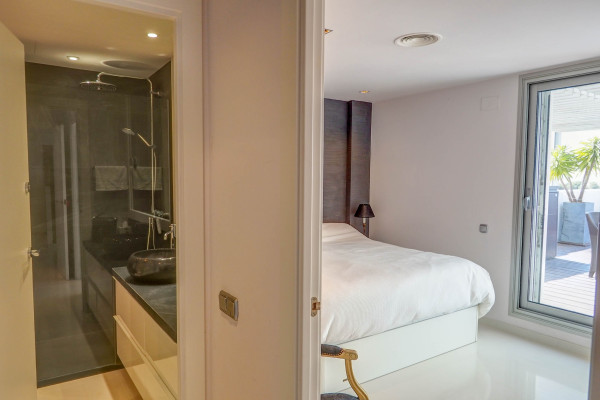 #16116 - Elora Penthouse with Sea Views | Holiday Rentals | Hello Homes Sitges