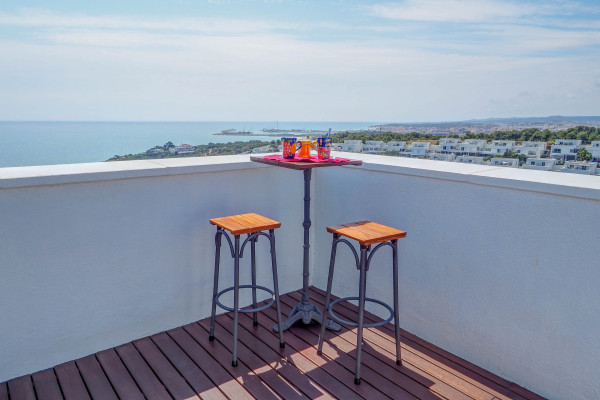#16119 - Elora Penthouse with Sea Views | Holiday Rentals | Hello Homes Sitges