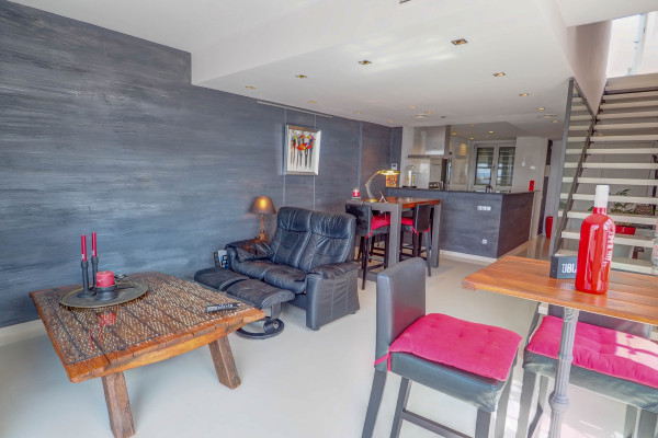 #16146 - Elora Penthouse with Sea Views | Holiday Rentals | Hello Homes Sitges