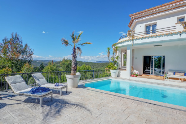 #16483 - Villa Elysian | Alquiler Vacacional | Hello Homes Sitges