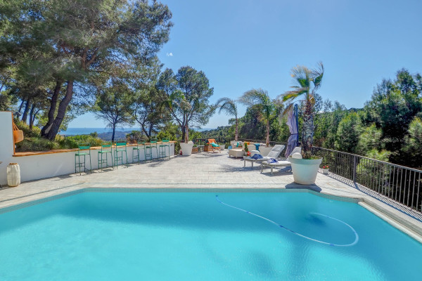#16490 - Villa Elysian | Holiday Rentals | Hello Homes Sitges