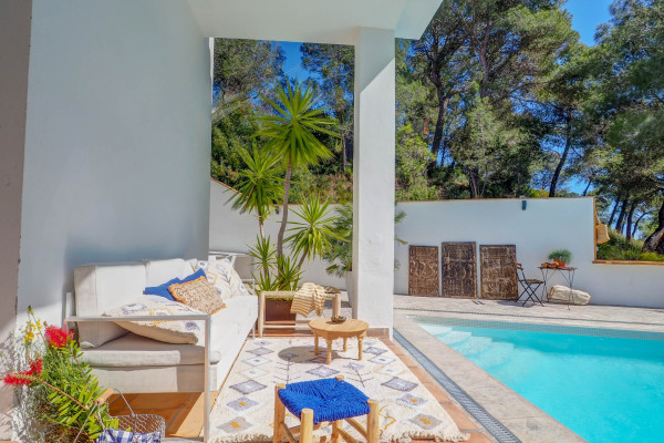 #16524 - Villa Elysian | Holiday Rentals | Hello Homes Sitges