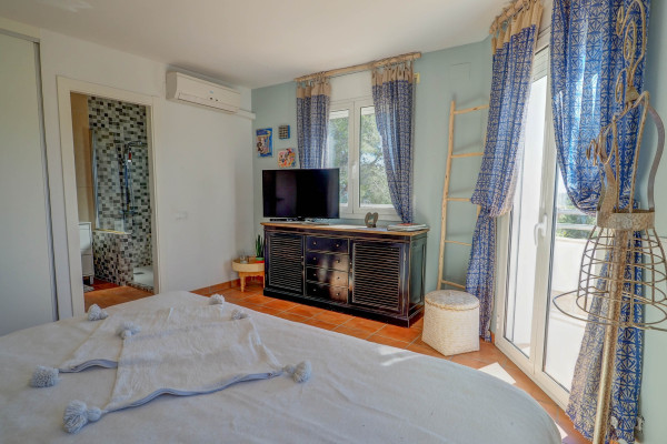 #16565 - Villa Elysian | Holiday Rentals | Hello Homes Sitges