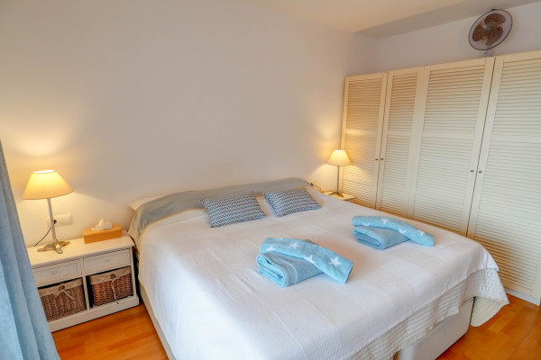 #16622 - Tropical Terrace Apartment | Holiday Rentals | Hello Homes Sitges