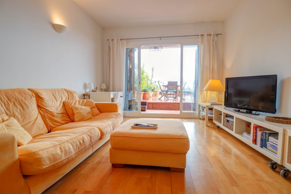 #16623 - Tropical Terrace Apartment | Lloguer Turístic | Hello Homes Sitges