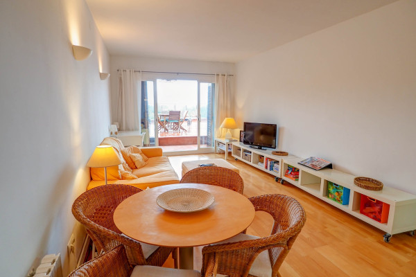 #16624 - Tropical Terrace Apartment | Lloguer Turístic | Hello Homes Sitges
