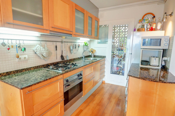 #16642 - Tropical Terrace Apartment | Holiday Rentals | Hello Homes Sitges