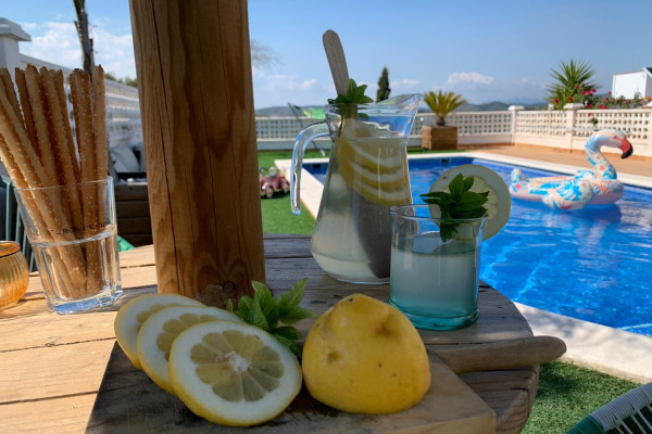 #16648 - Villa Talaya | Holiday Rentals | Hello Homes Sitges