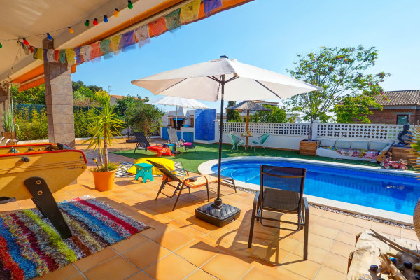 #16674 - Villa Talaya | Holiday Rentals | Hello Homes Sitges