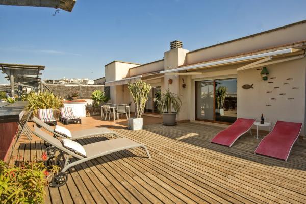 #16880 - Atico Los Condes | Ferieudlejning | Hello Homes Sitges