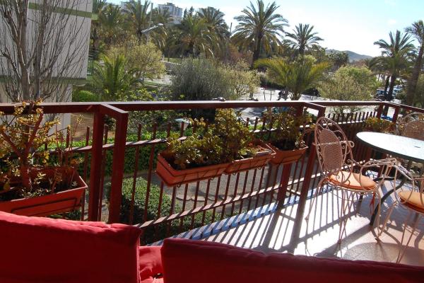 #17147 - Apartamento Casals | Holiday Rentals | Hello Homes Sitges