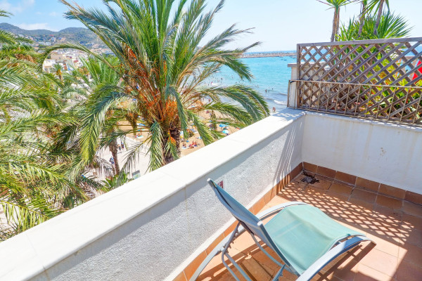 #17467 - Port Alegre Attic | Alquiler Vacacional | Hello Homes Sitges