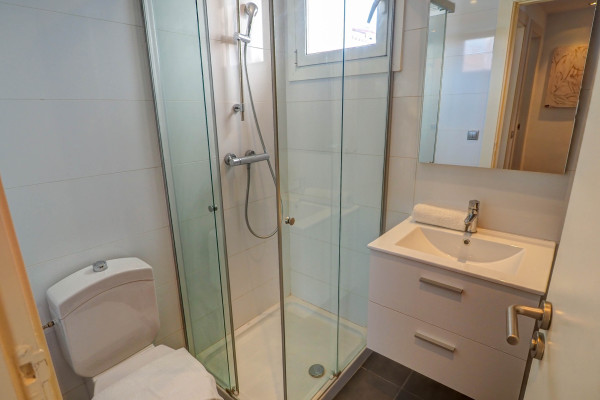 #17582 - Harbour terraces | Holiday Rentals | Hello Homes Sitges